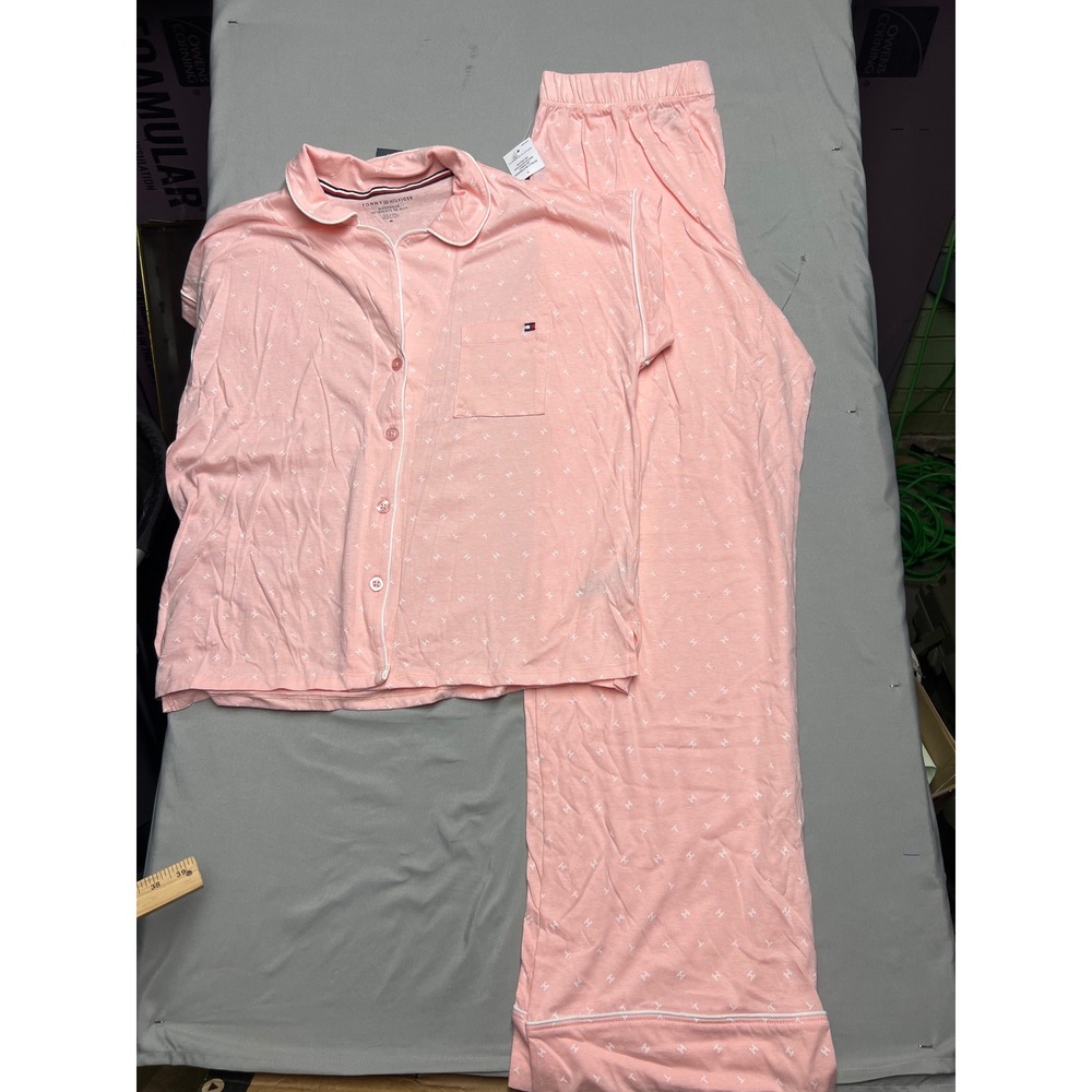 Tommy Hilfiger Womens Pink Monogram Pajama Set 2 Piece RLF1142 753 Medium NWT
